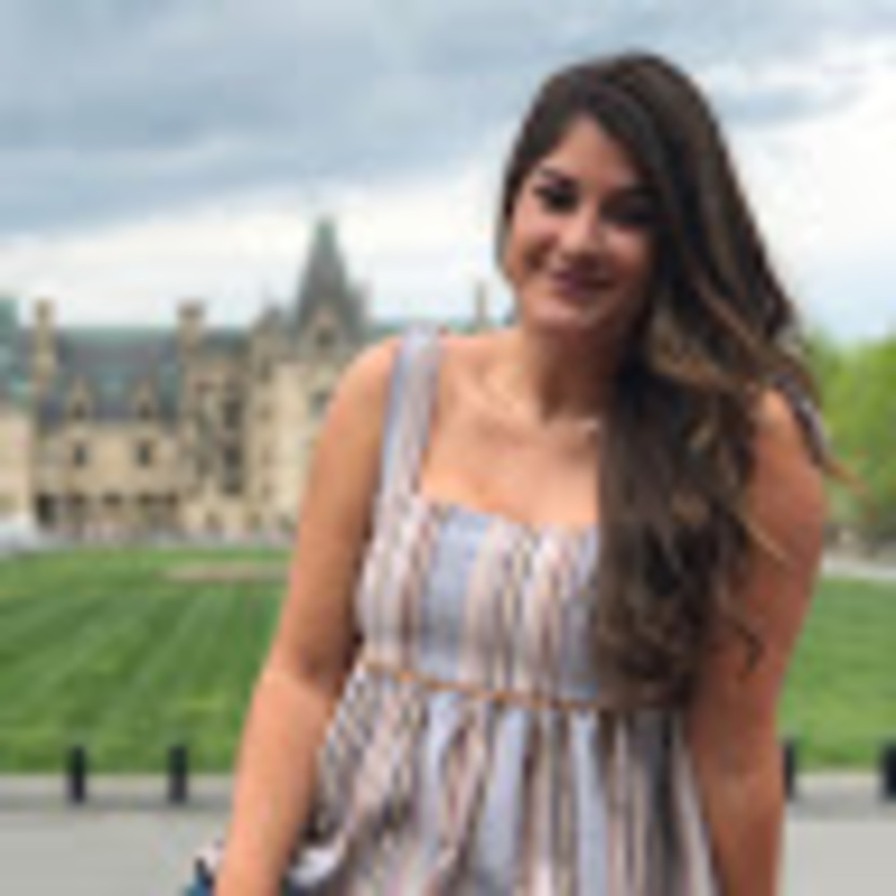 Meet your Posher, Olivia